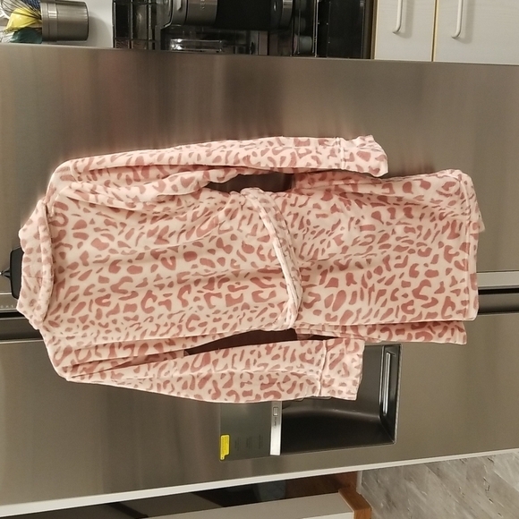 💕PJ SALVAGE💕 Robe ~ Blush Pink Animal Print Medium M NWL - Picture 6 of 11